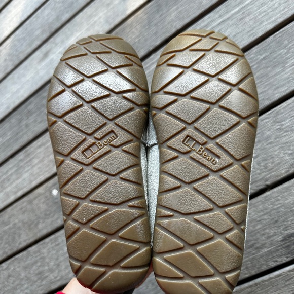 LL BEAN moccasins Women's Medium Size 5 Beige Suede Lamb Fur 290467 - Picture 2 of 4